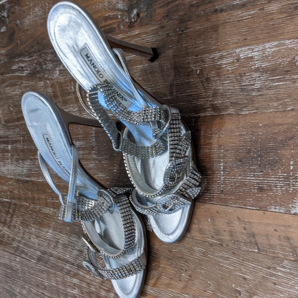 Manolo Blahnik Janet silver crystal embellished sandal - Picture 3 of 6